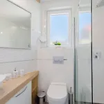 Idyllic Two Bedroom Villa, Pool, Jacuzzi