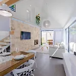 فيلة Idyllic Two Bedroom Villa, Pool, Jacuzzi سوتيفان